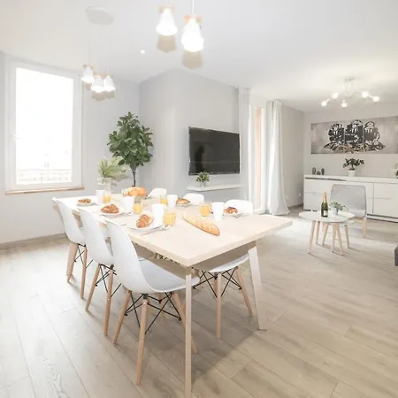 Appartement Duplex Republique *