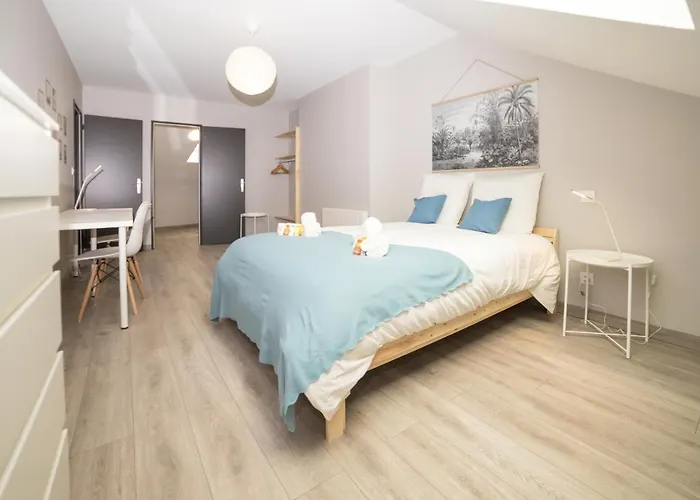 Duplex Republique דירה