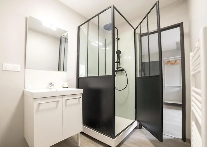 Duplex Republique דירה *